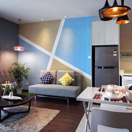Elegant Living @ Riverson Soho Кота Кинабалу Екстериор снимка